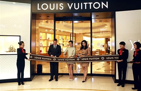 louis vuitton vietnam price|louis vuitton vietnam website.